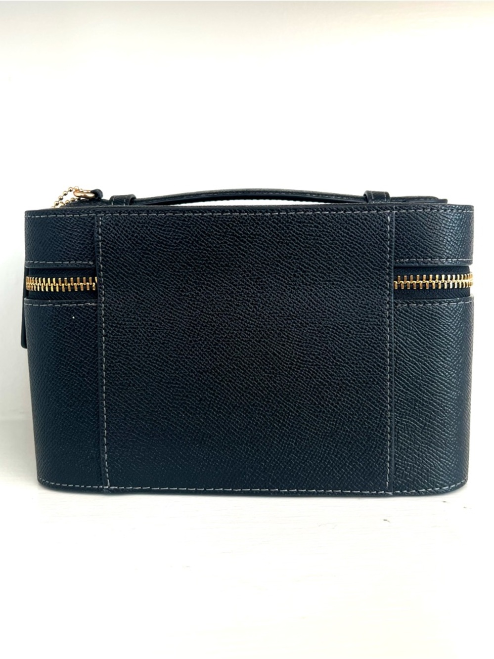 COACH leather cosmetic case🖤🖤 - Picture 6 of 8